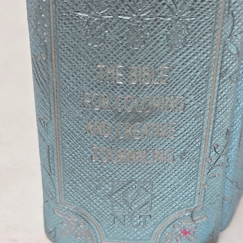 NLT Inspire Bible for Girls Metallic Blue Journaling Coloring Bible New Living